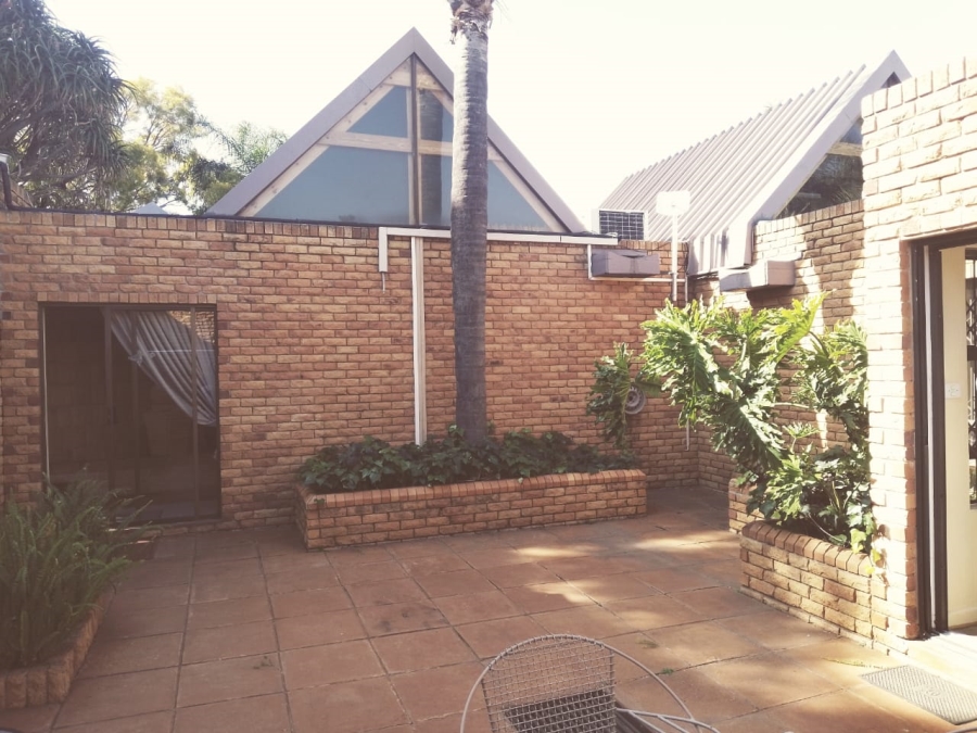 11 Bedroom Property for Sale in Riebeeckstad Free State